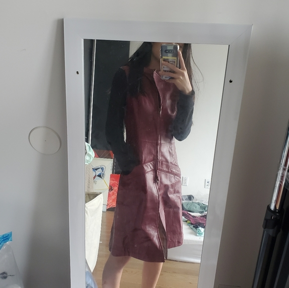 Knee length vintage Leather Vest - Picture 4 of 8